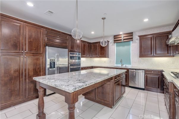 Interior, Kitchen, Pendant Lights, Recessed Lighting, Stainless Steel Appliances