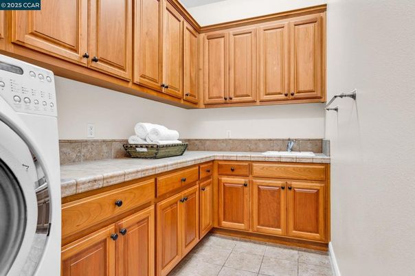 Interior, Kitchen, Tile Countertops