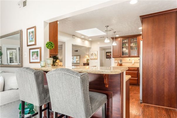 Interior, Pendant Lights, Recessed Lighting, Wood Texture Flooring