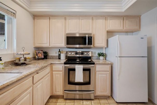 Interior, Kitchen, Stainless Steel Appliances