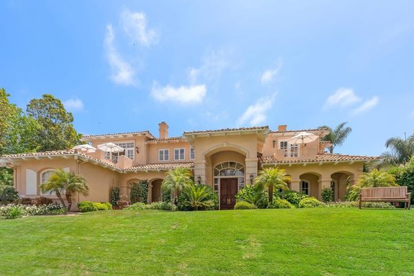 Backyard, Exterior, Facade, Mediterranean