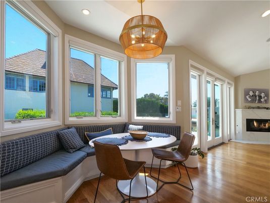 Dining room, Fireplace, Interior, Pendant Lights, Recessed Lighting, Wood Texture Flooring