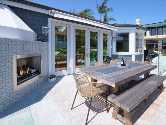 Exterior, Fireplace
