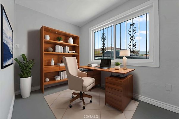 Home Office, Interior