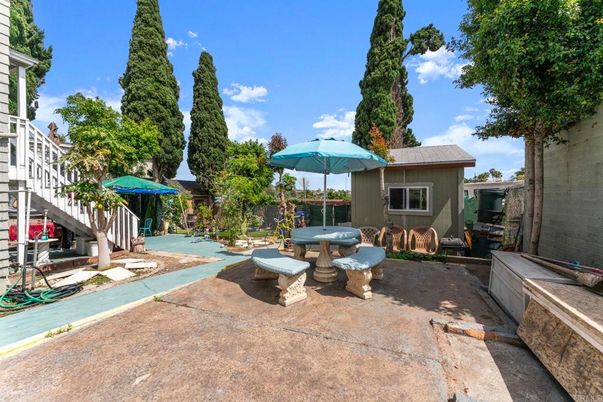 Exterior, Hot Tub