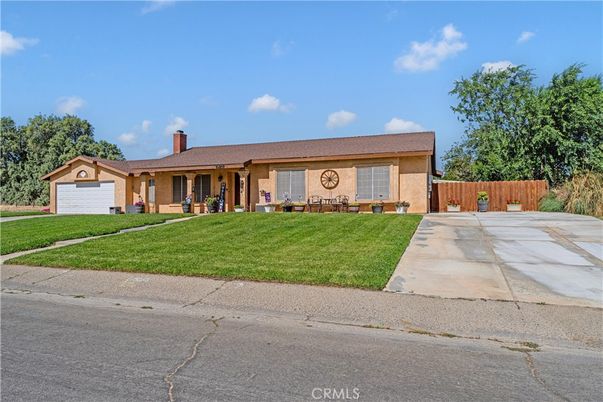 Attached, Backyard, Detached Garage, Exterior, Facade, Brick Facade, Ranch