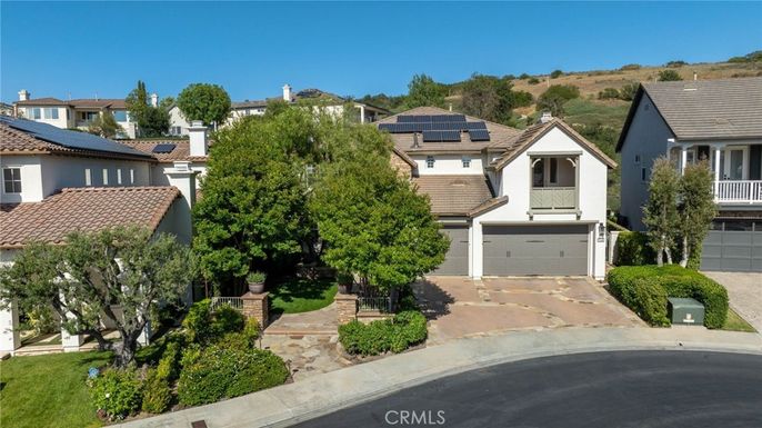 Attached, Exterior, Facade, Solar Panels, Mediterranean