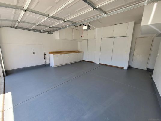 Garage, Interior