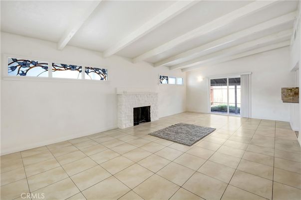 Empty room, Fireplace, Interior