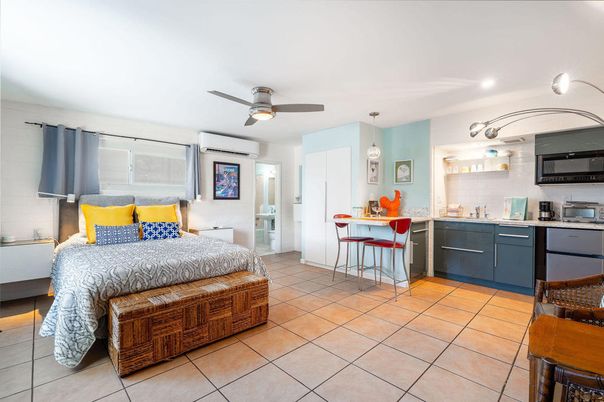 Bedroom, Interior, Kitchen, Pendant Lights, Recessed Lighting