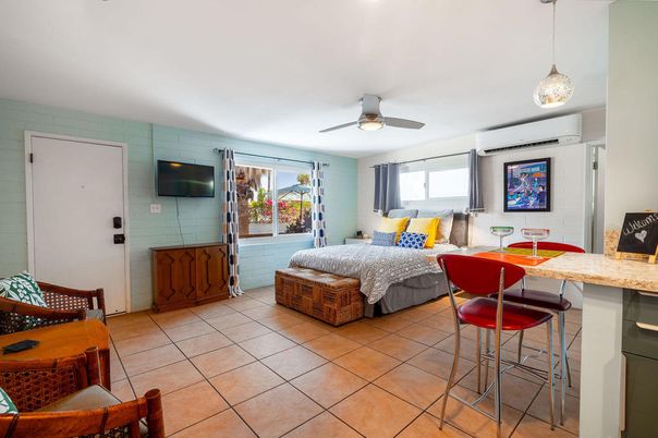 Bedroom, Interior, Pendant Lights