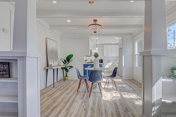 Chandelier, Dining room, Interior, Kitchen, Recessed Lighting, Wood Texture Flooring