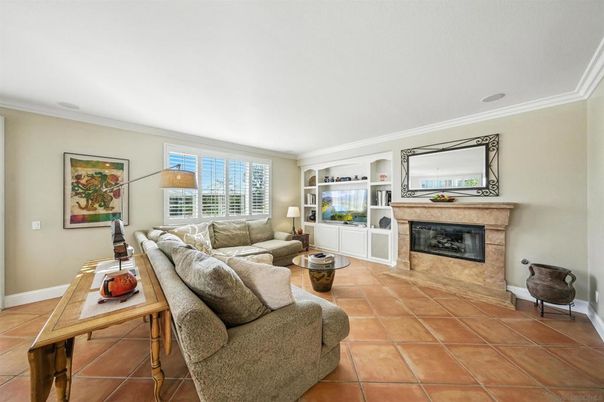 Fireplace, Interior, Living room