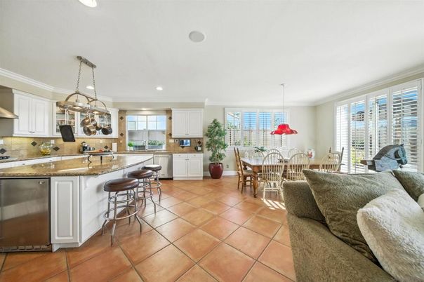 Dining room, Interior, Kitchen, Pendant Lights, Recessed Lighting