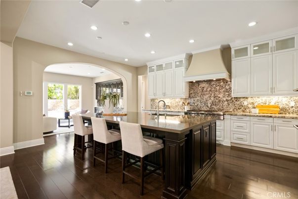 Dining room, Interior, Kitchen, Recessed Lighting, Wood Texture Flooring