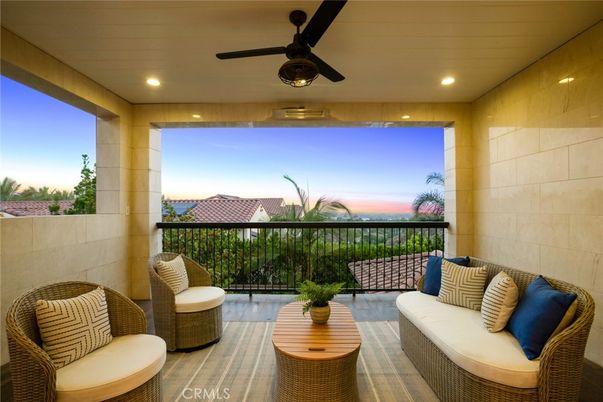 Exterior, Interior, Recessed Lighting, Water