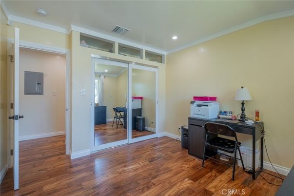 Home Office, Interior, Recessed Lighting, Wood Texture Flooring