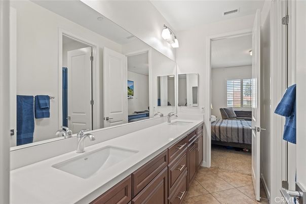 Bathroom, Bedroom, Dual Sink Vanities, Interior