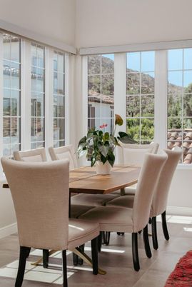 Dining room, Interior