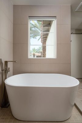 Bathroom, Free Standing Baths, Interior
