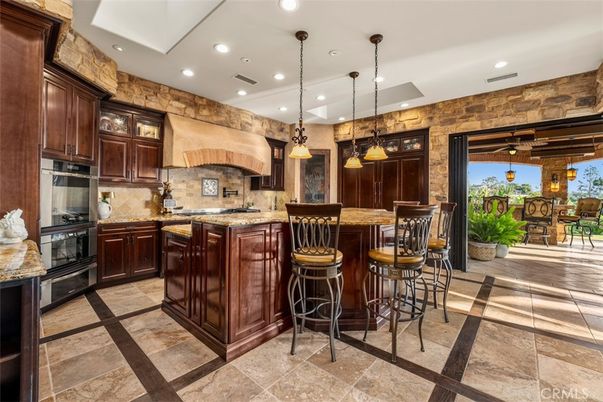 Interior, Kitchen, Pendant Lights, Recessed Lighting, Stone Walls