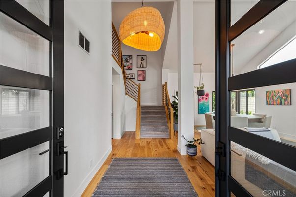 Interior, Pendant Lights, Wood Texture Flooring
