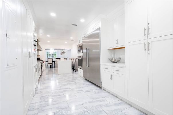 Dining room, Interior, Kitchen, Marble, Recessed Lighting, Stainless Steel Appliances