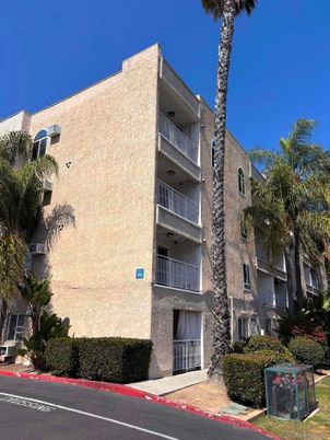 Exterior, Facade, Condo Building