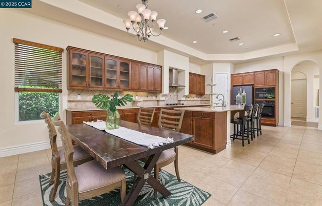Chandelier, Dining room, Interior, Kitchen, Recessed Lighting