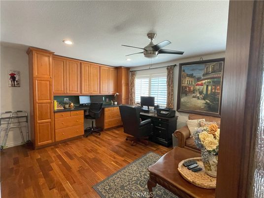 Home Office, Interior, Recessed Lighting, Wood Texture Flooring