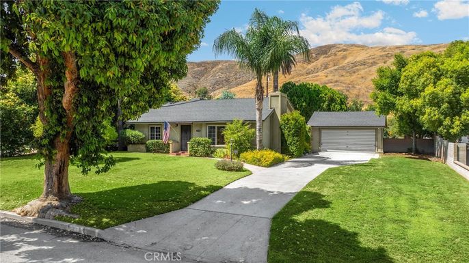 Attached, Backyard, Detached Garage, Exterior, Facade, Ranch