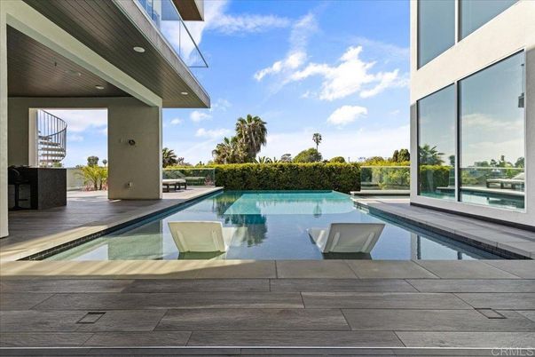 Exterior, Pool, Water