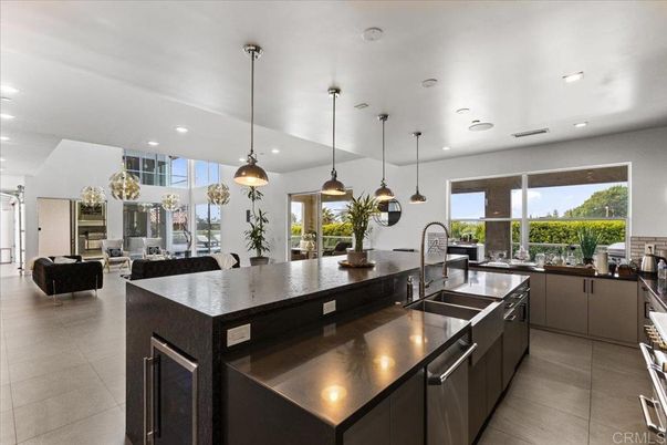 Dining room, Interior, Kitchen, Living room, Pendant Lights, Recessed Lighting, Stainless Steel Appliances