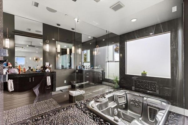 Bathroom, Interior, Recessed Lighting, Wood Texture Flooring