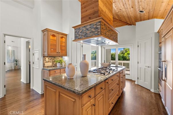 Interior, Kitchen, Recessed Lighting, Wooden Ceilings, Wood Texture Flooring