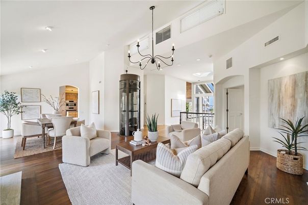 Chandelier, Dining room, Interior, Living room, Recessed Lighting, Wood Texture Flooring