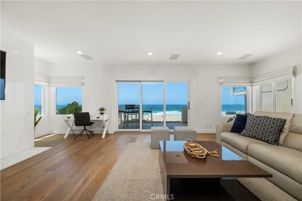 Home Office, Interior, Living room, Recessed Lighting, Water, Wood Texture Flooring