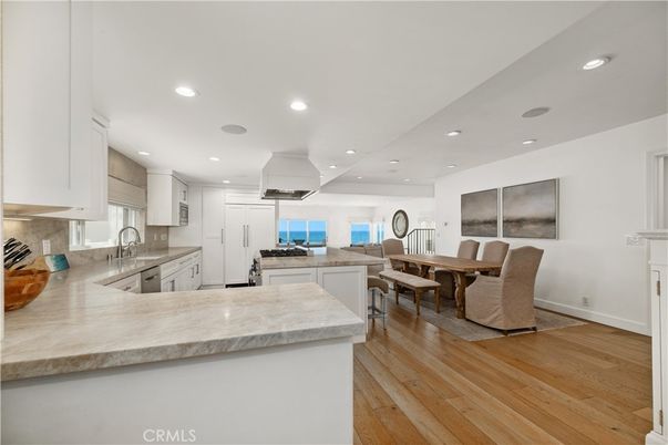 Dining room, Interior, Kitchen, Recessed Lighting, Water, Wood Texture Flooring