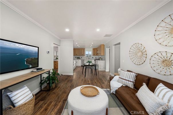 Interior, Kitchen, Living room, Recessed Lighting, Wood Texture Flooring