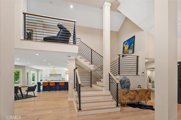 Interior, Pendant Lights, Recessed Lighting, Wood Texture Flooring