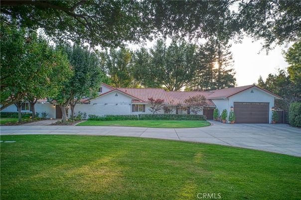 Backyard, Detached Garage, Exterior