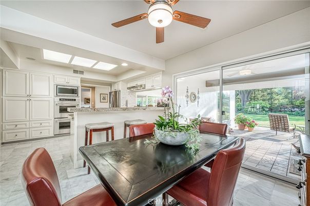 Dining room, Interior, Kitchen, Recessed Lighting, Stainless Steel Appliances