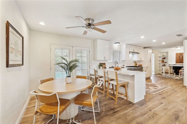 Dining room, Interior, Kitchen, Recessed Lighting, Wood Texture Flooring