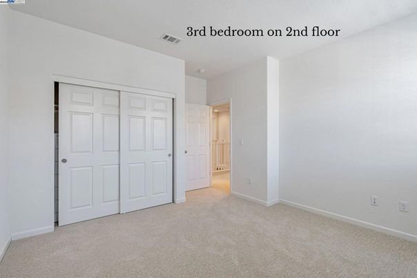 Detached Garage, Empty room, Interior