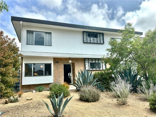 Backyard, Exterior, Facade, Modern