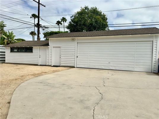 Detached Garage, Exterior