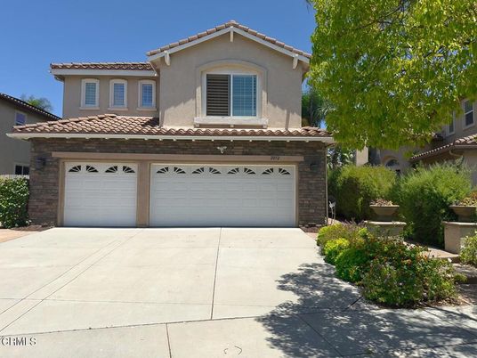 Attached, Exterior, Facade, Mediterranean