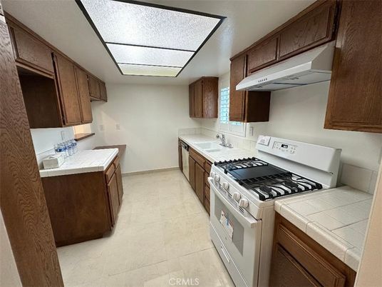 Interior, Kitchen, Tile Countertops