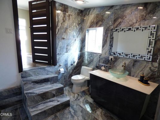 Bathroom, Interior, Marble, Marble Walls, Recessed Lighting
