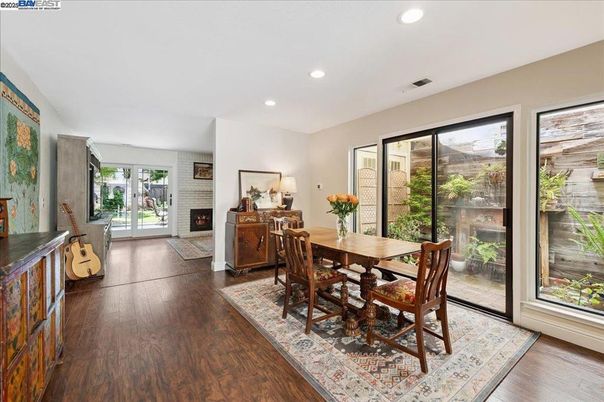 Dining room, Fireplace, Interior, Recessed Lighting, Wood Texture Flooring